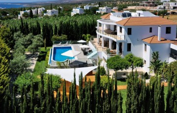 Exciting news! Villa 623533 in Sea Caves, Paphos, Cyprus joins us! 
